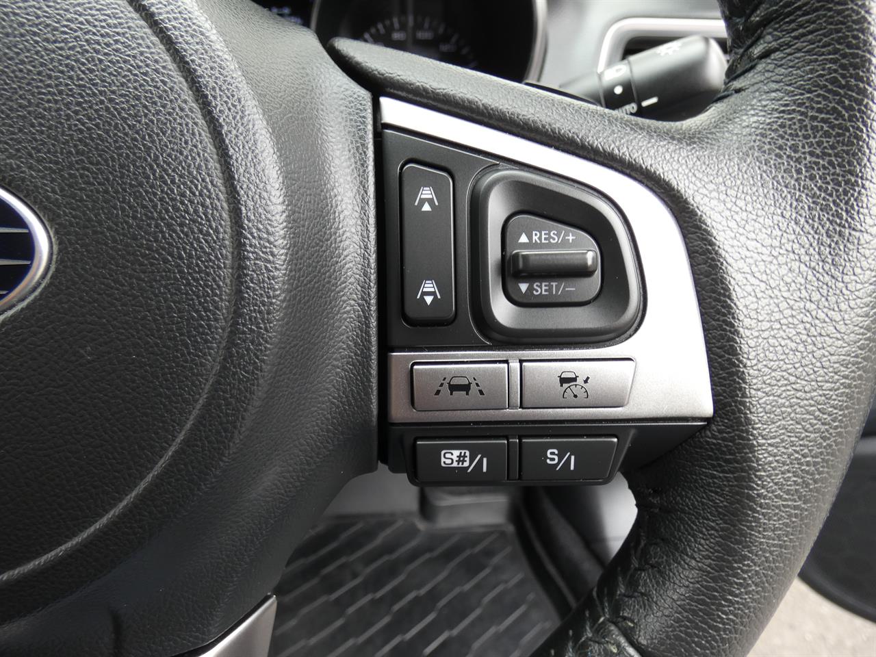 2015 Subaru OUTBACK thumbnail