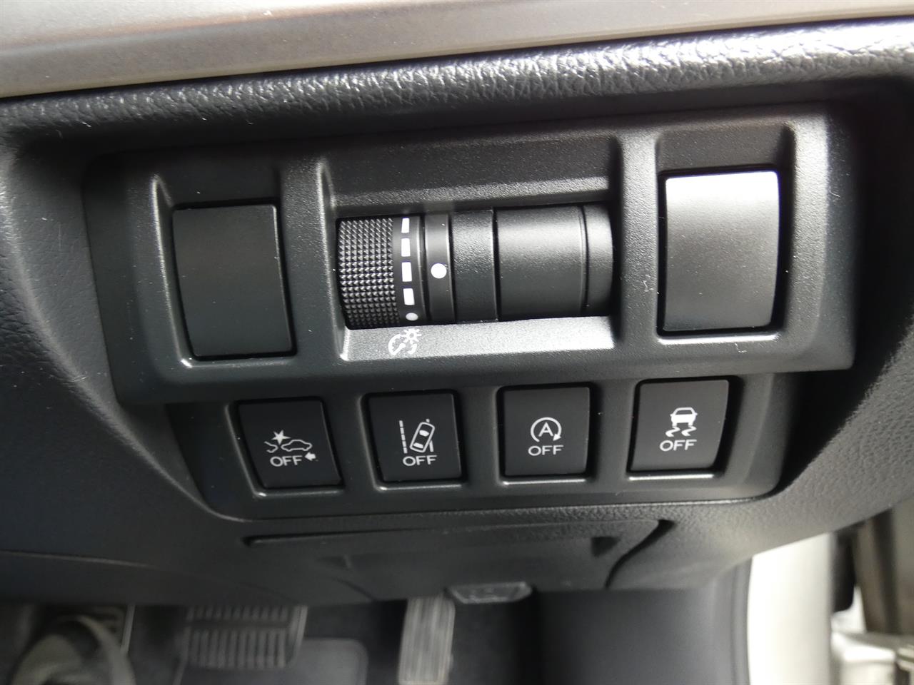 2015 Subaru OUTBACK thumbnail