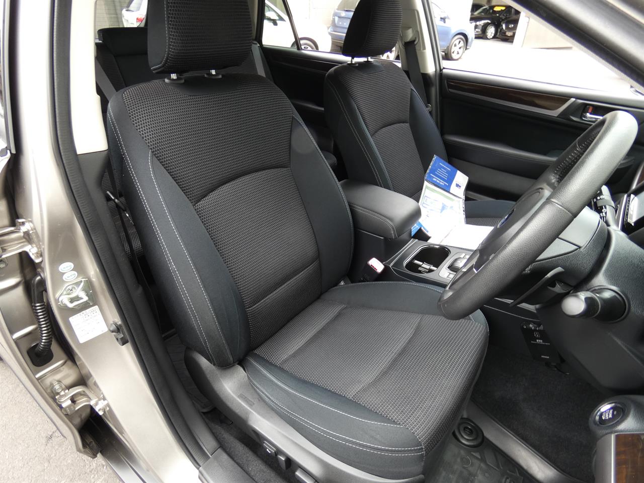 2015 Subaru OUTBACK thumbnail