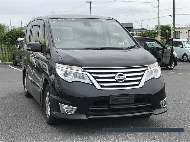 2015 Nissan Serena thumbnail