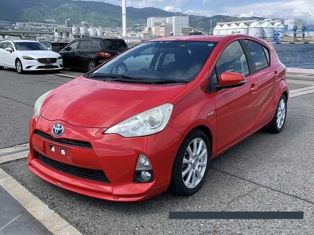 2013 Toyota Aqua thumbnail
