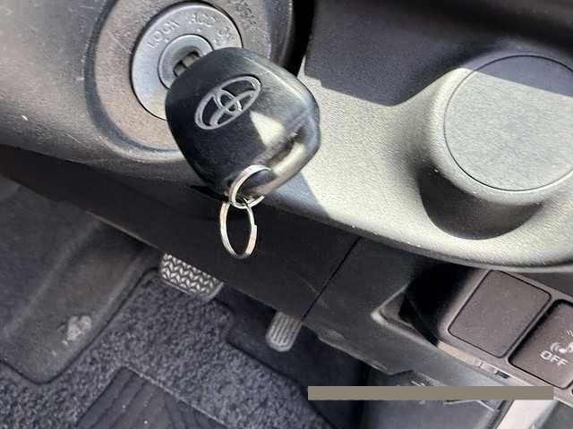 2013 Toyota Aqua thumbnail