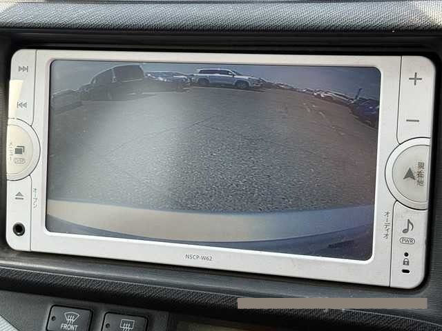 2013 Toyota Aqua thumbnail