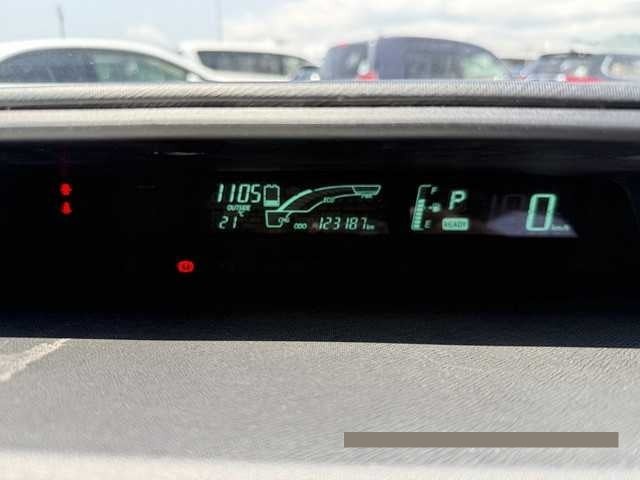 2013 Toyota Aqua thumbnail