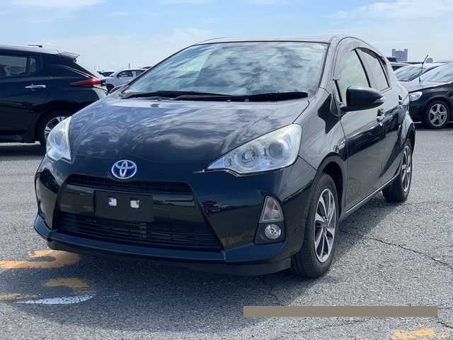 2014 Toyota Aqua thumbnail