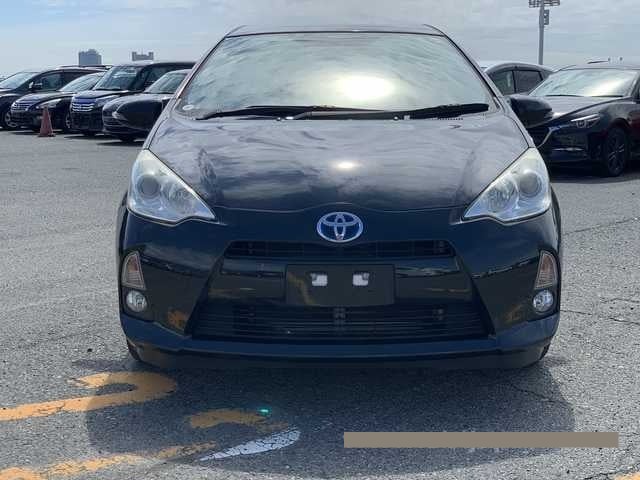 2014 Toyota Aqua thumbnail