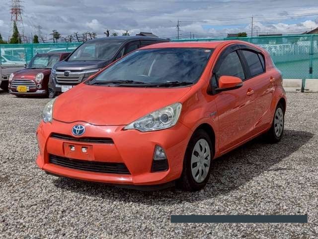 2014 Toyota Aqua thumbnail