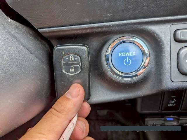 2014 Toyota Aqua thumbnail