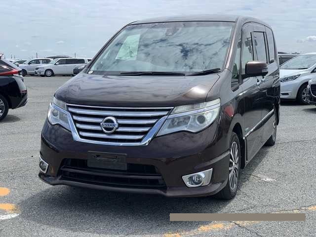 2015 Nissan Serena thumbnail
