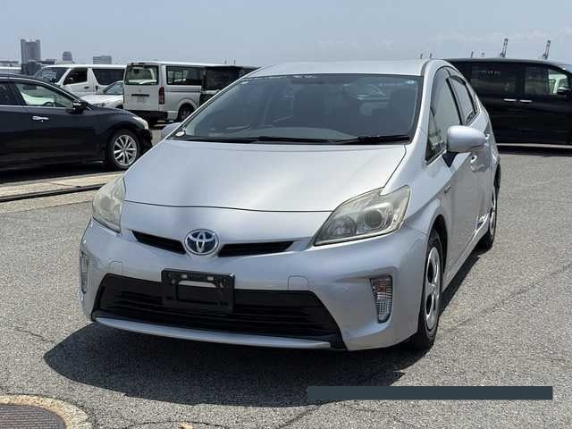2014 Toyota Prius thumbnail