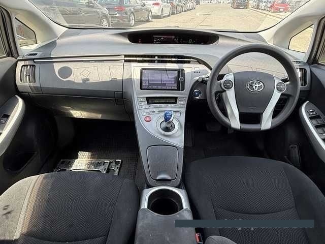 2014 Toyota Prius thumbnail