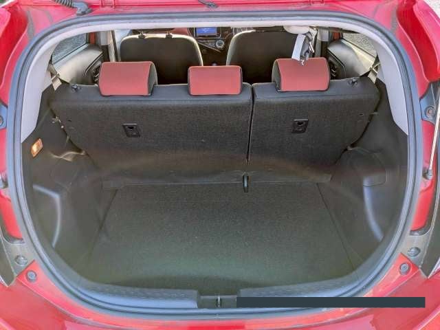 2015 Toyota Aqua thumbnail