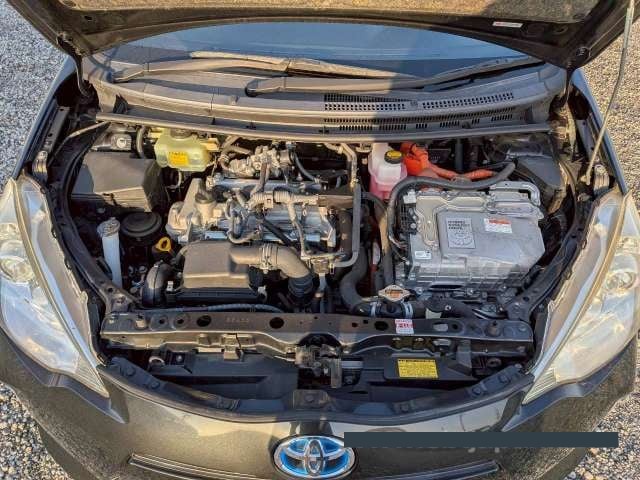 2013 Toyota Aqua thumbnail