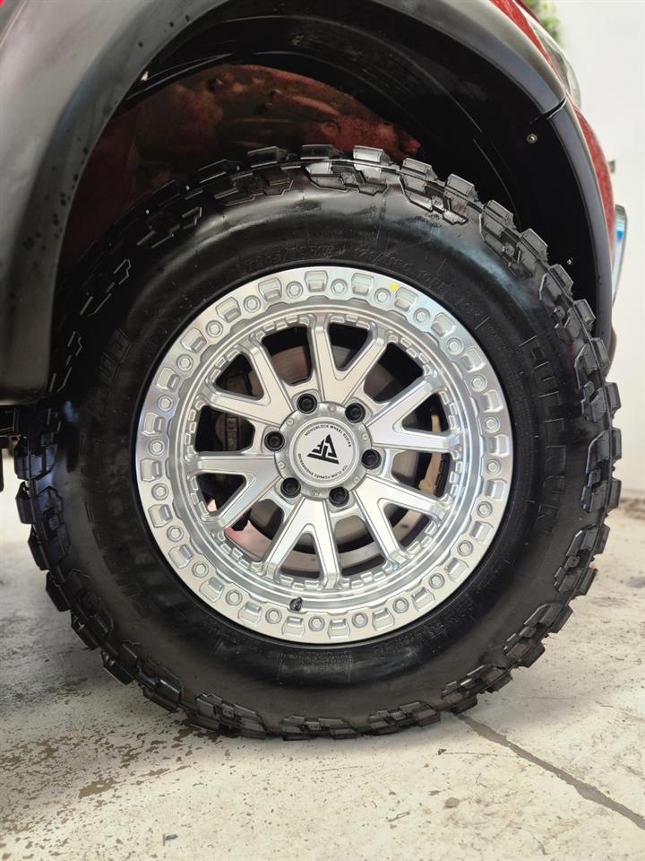 2018 Toyota Hilux thumbnail