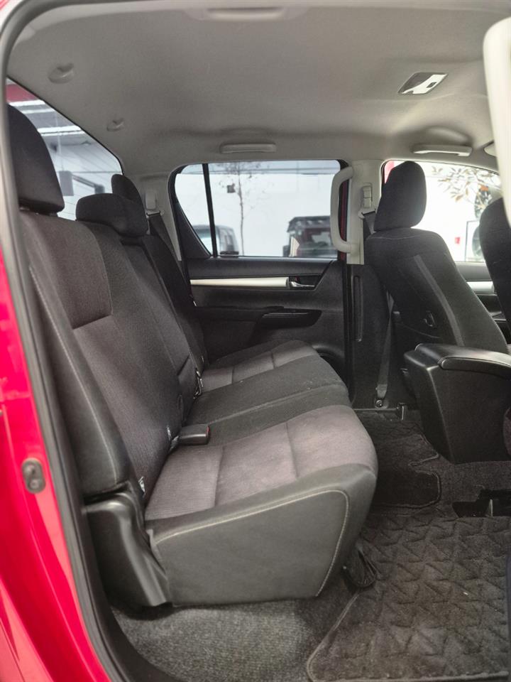 2018 Toyota Hilux thumbnail