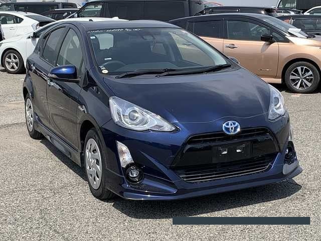 2017 Toyota Aqua thumbnail