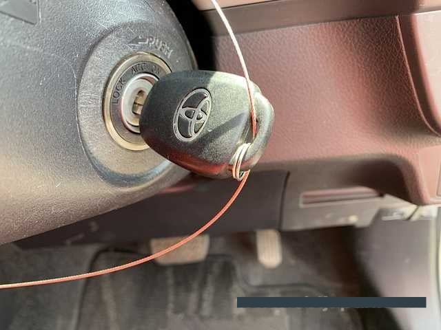 2013 Toyota Corolla thumbnail