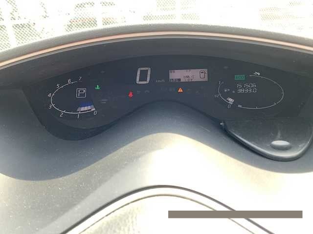 2013 Nissan Serena thumbnail