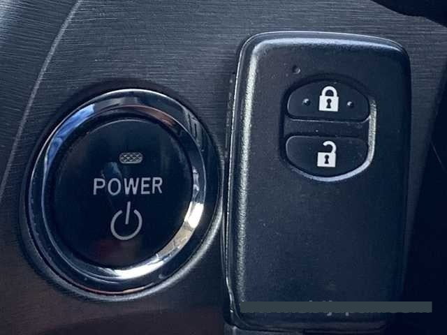 2015 Toyota Prius thumbnail