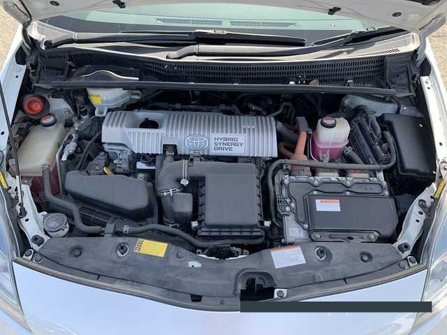 2015 Toyota Prius thumbnail