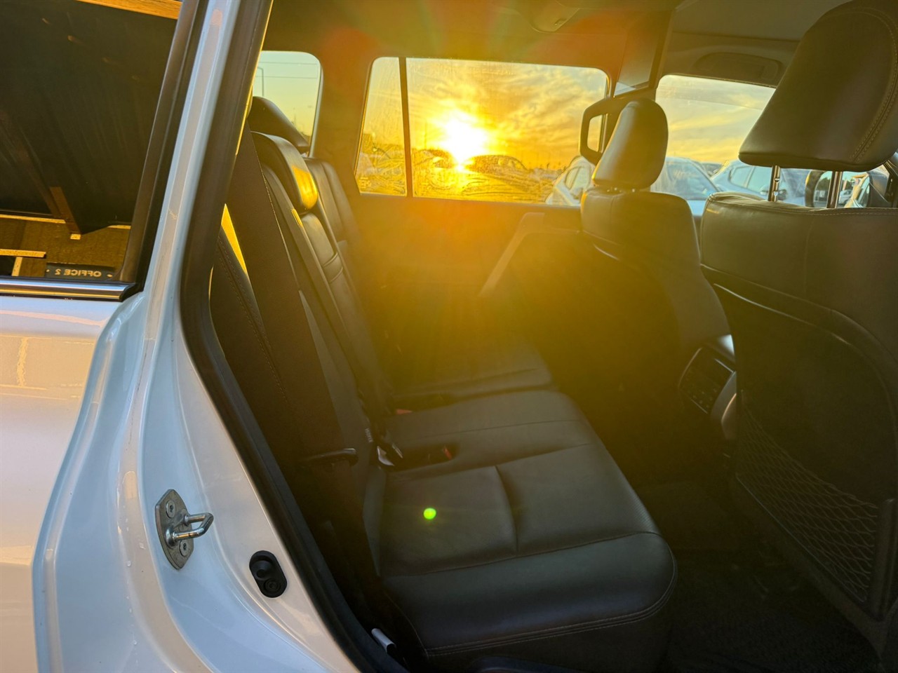 2021 Toyota Landcruiser thumbnail
