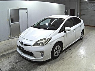 2013 Toyota Prius thumbnail