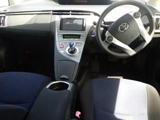 2013 Toyota Prius thumbnail