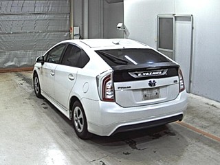 2013 Toyota Prius thumbnail