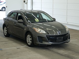 2012 Mazda Axela thumbnail