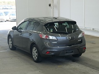 2012 Mazda Axela thumbnail