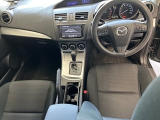 2012 Mazda Axela thumbnail