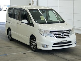 2015 Nissan Serena thumbnail