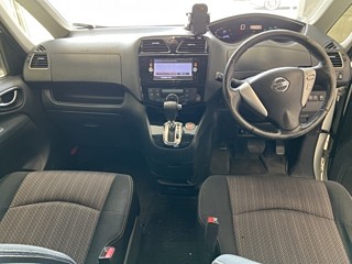 2015 Nissan Serena thumbnail