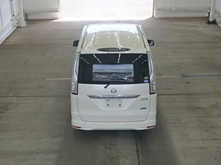 2015 Nissan Serena thumbnail