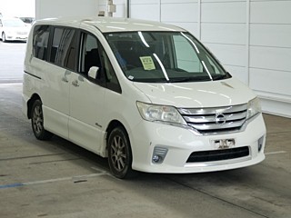 2013 Nissan Serena thumbnail