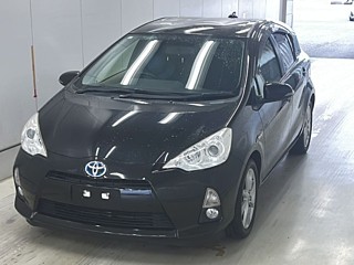 2013 Toyota Aqua thumbnail