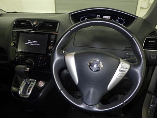 2013 Nissan Serena thumbnail