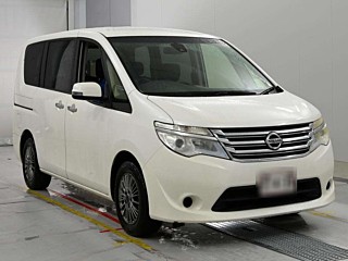 2015 Nissan Serena thumbnail