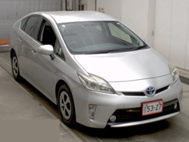 2015 Toyota Prius thumbnail