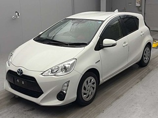 2016 Toyota Aqua thumbnail