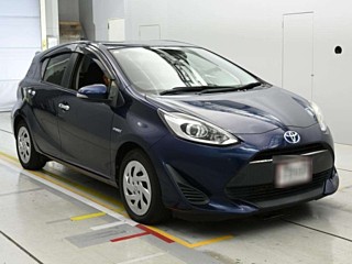 2018 Toyota Aqua thumbnail
