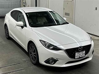 2014 Mazda Axela thumbnail