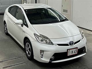 2015 Toyota Prius thumbnail