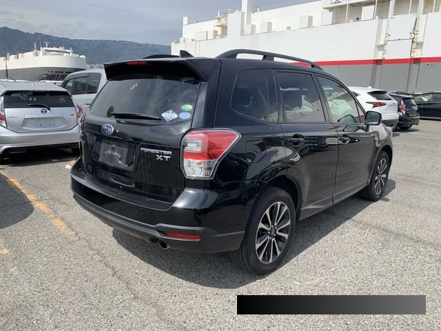 2017 Subaru Forester thumbnail