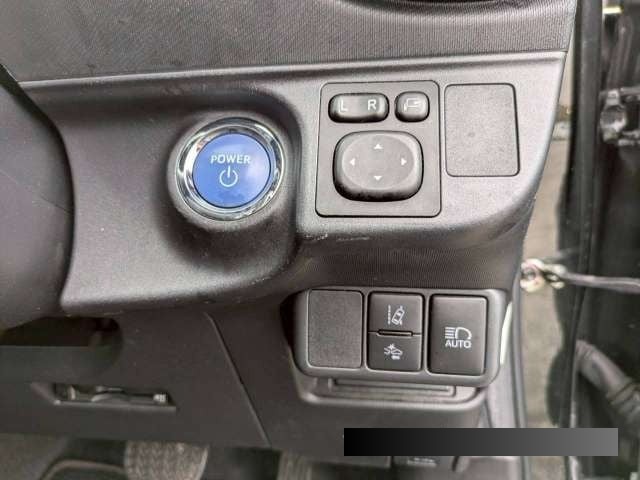 2018 Toyota Aqua thumbnail