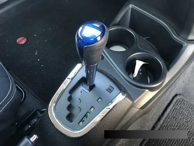 2012 Toyota Aqua thumbnail