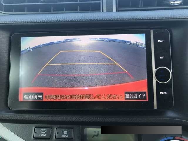 2012 Toyota Aqua thumbnail