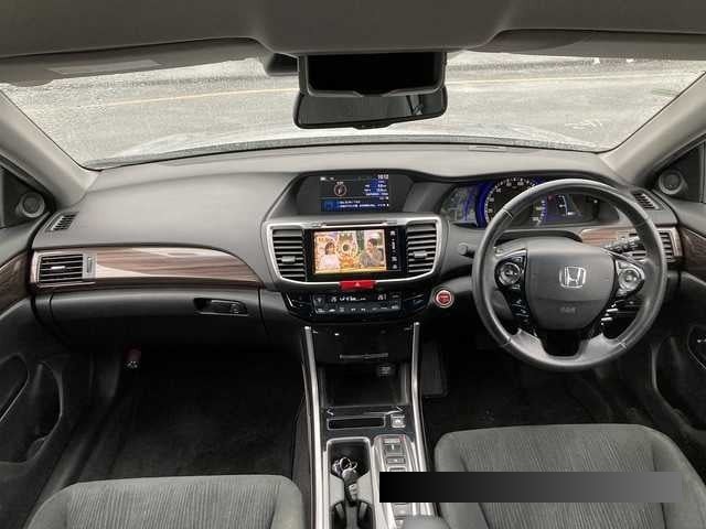 2016 Honda Accord thumbnail
