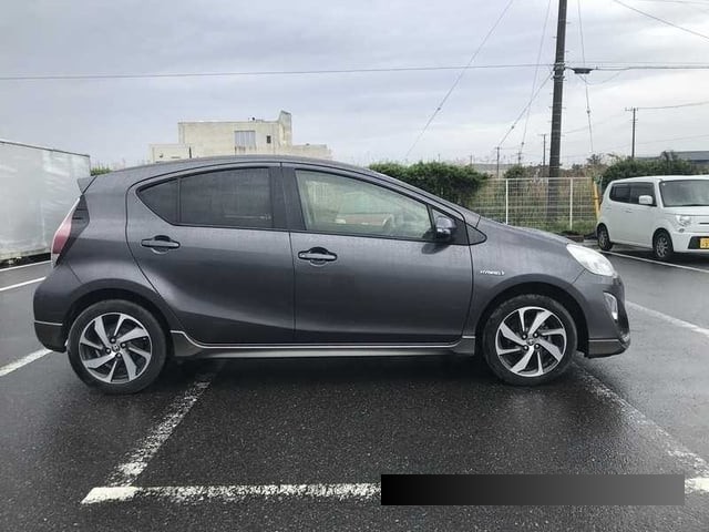 2015 Toyota Aqua thumbnail