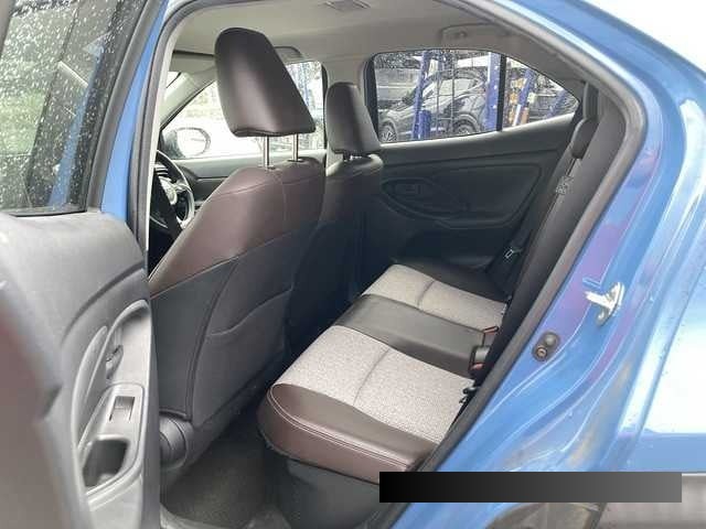 2021 Toyota Yaris thumbnail